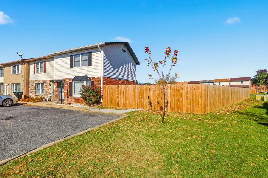 163 Reservoir Rd E, Woodstock, VA 22664 - Image #2