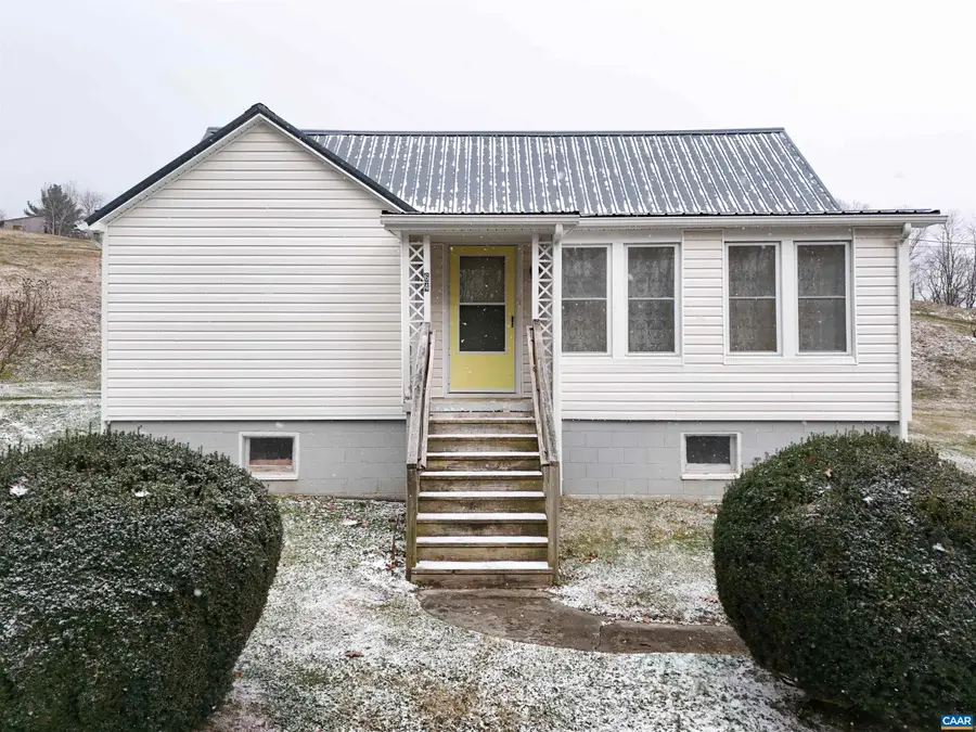 64 Mid Park Ln, Troutdale, VA 24378 - Image #3