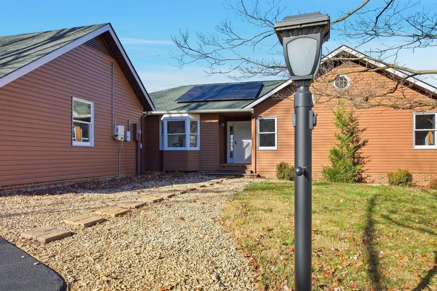 141 Lori Ln, Churchville, VA 24421 - Image #2