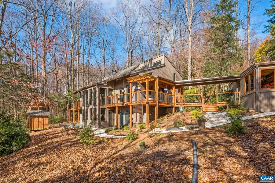 247 Blue Rock Rdg, Charlottesville, VA 22903 - Image #2