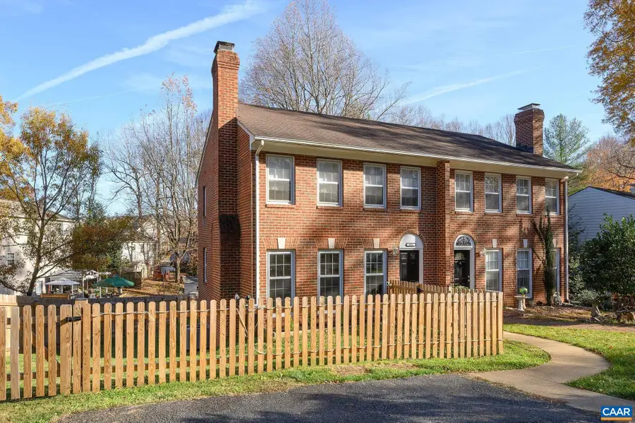 521 Woodmont Dr, Charlottesville, VA 22901 - Image #2