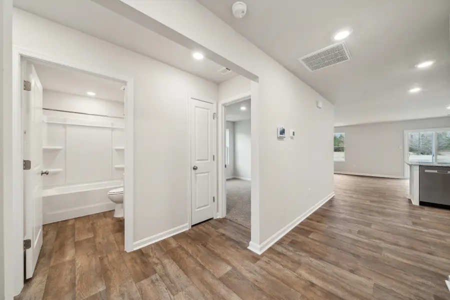 108 Fieldcrest Ln, Staunton, VA 24401 - Image #2