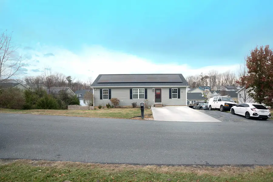 1771 Marble Ridge Dr, Ashby, VA 22801 - Image #2