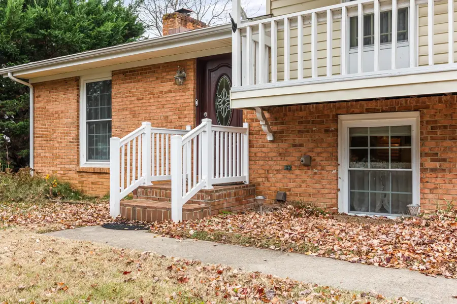 39 Forest Springs Dr, Stuarts Draft, VA 24477 - Image #3