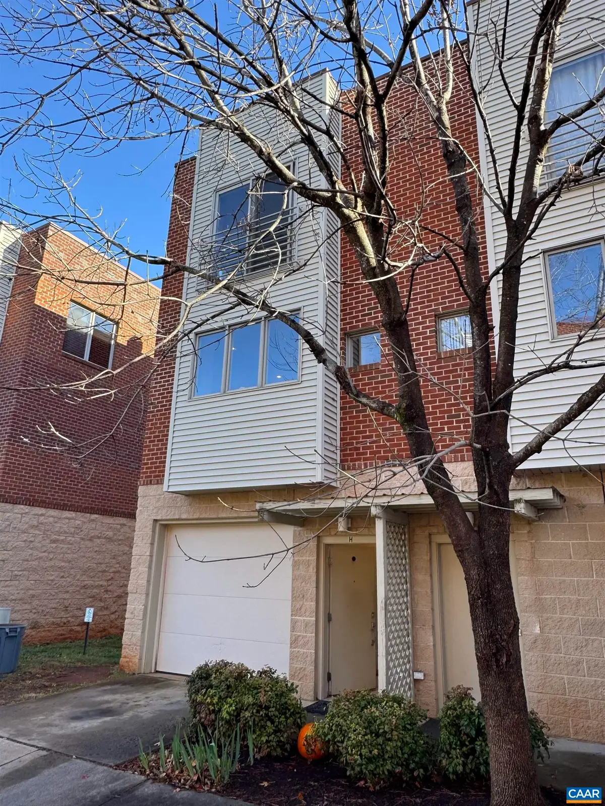 1013 Linden Ave, Charlottesville, VA 22902 - Image #1