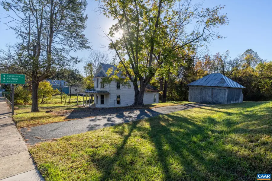 276 Main St, Stanardsville, VA 22973 - Image #2