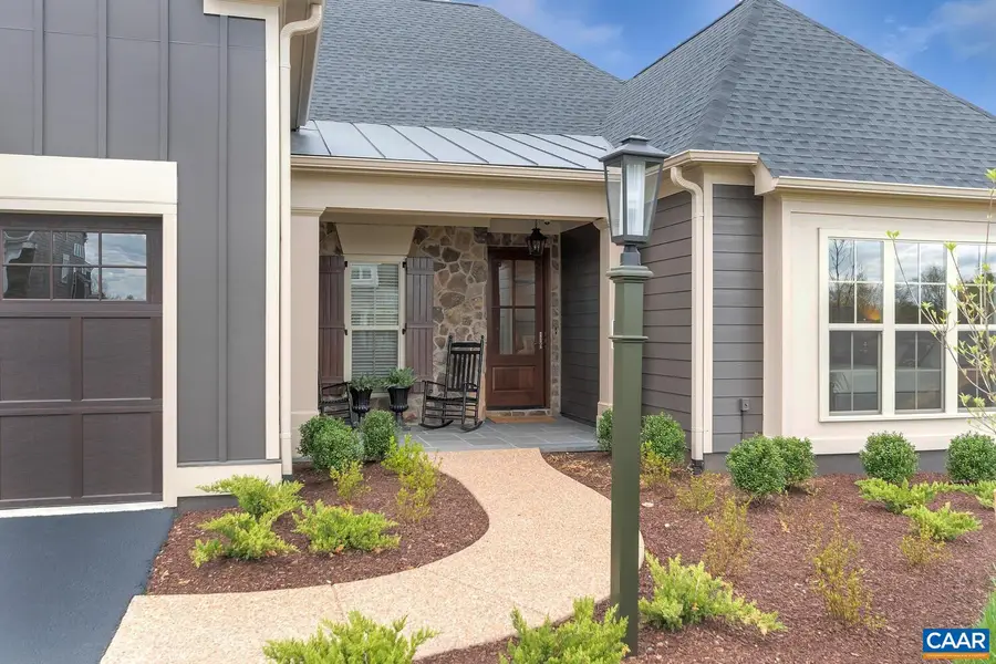 47 Borthwick St, Crozet, VA 22932 - #3