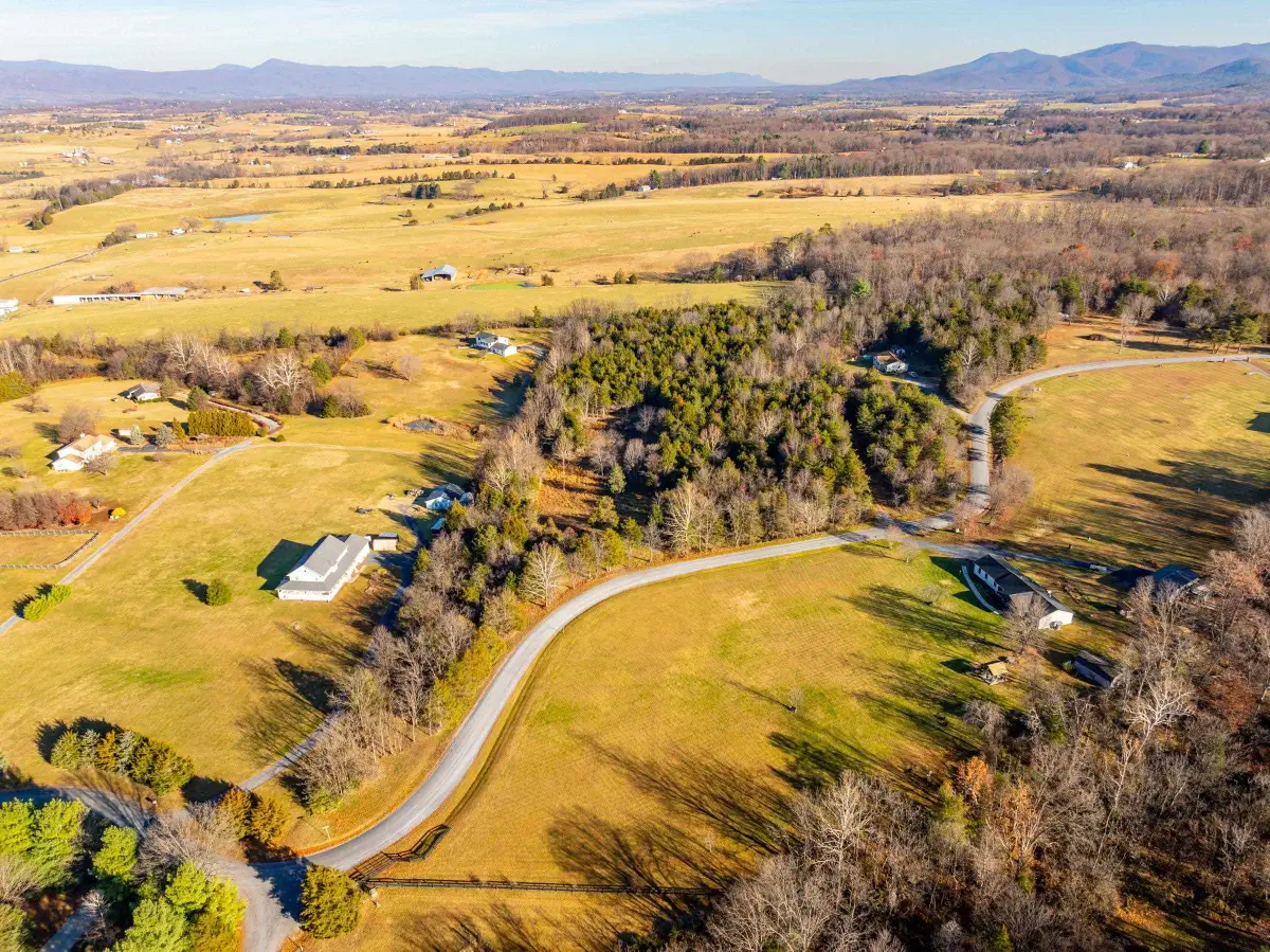 Harper Valley Rd, Luray, VA 22835 - Image #1