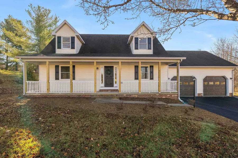 213 Westminister Dr, Fishersville, VA 22939 - Image #3