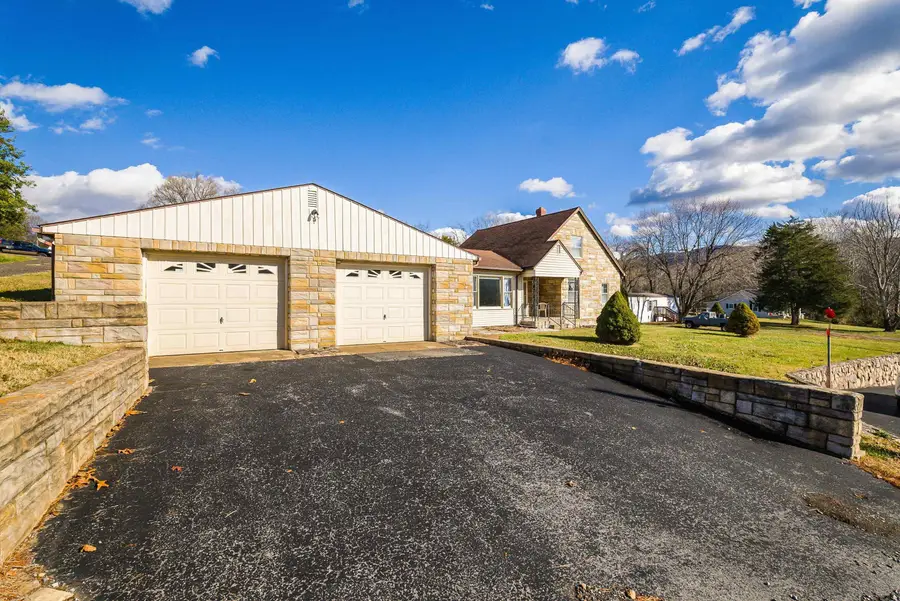 18753 Mt Pleasant Rd, Elkton, VA 22827 - Image #3