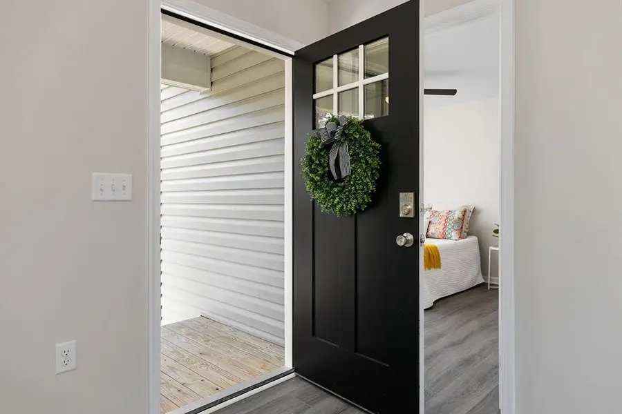 1217 Jackson Ave, Waynesboro, VA 22980 - Image #2