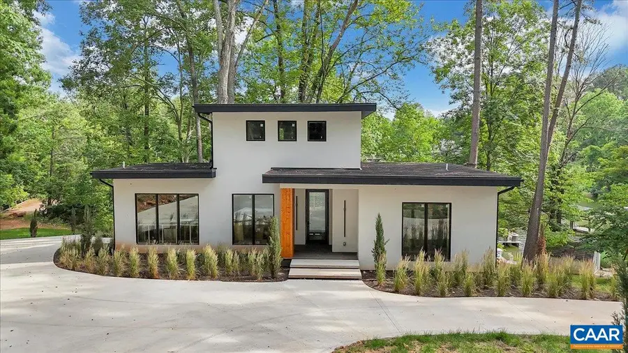 16358 Moneta Rd, Moneta, VA 24121 - Image #2