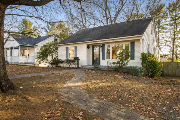 2228 Mt Vernon St, Waynesboro, VA 22980