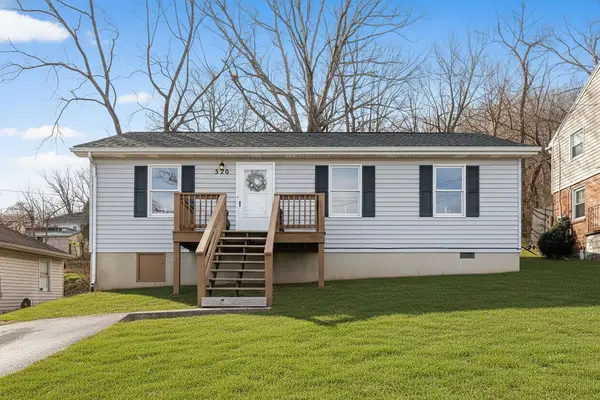 320 Winchester Ave S, Waynesboro, VA 22980