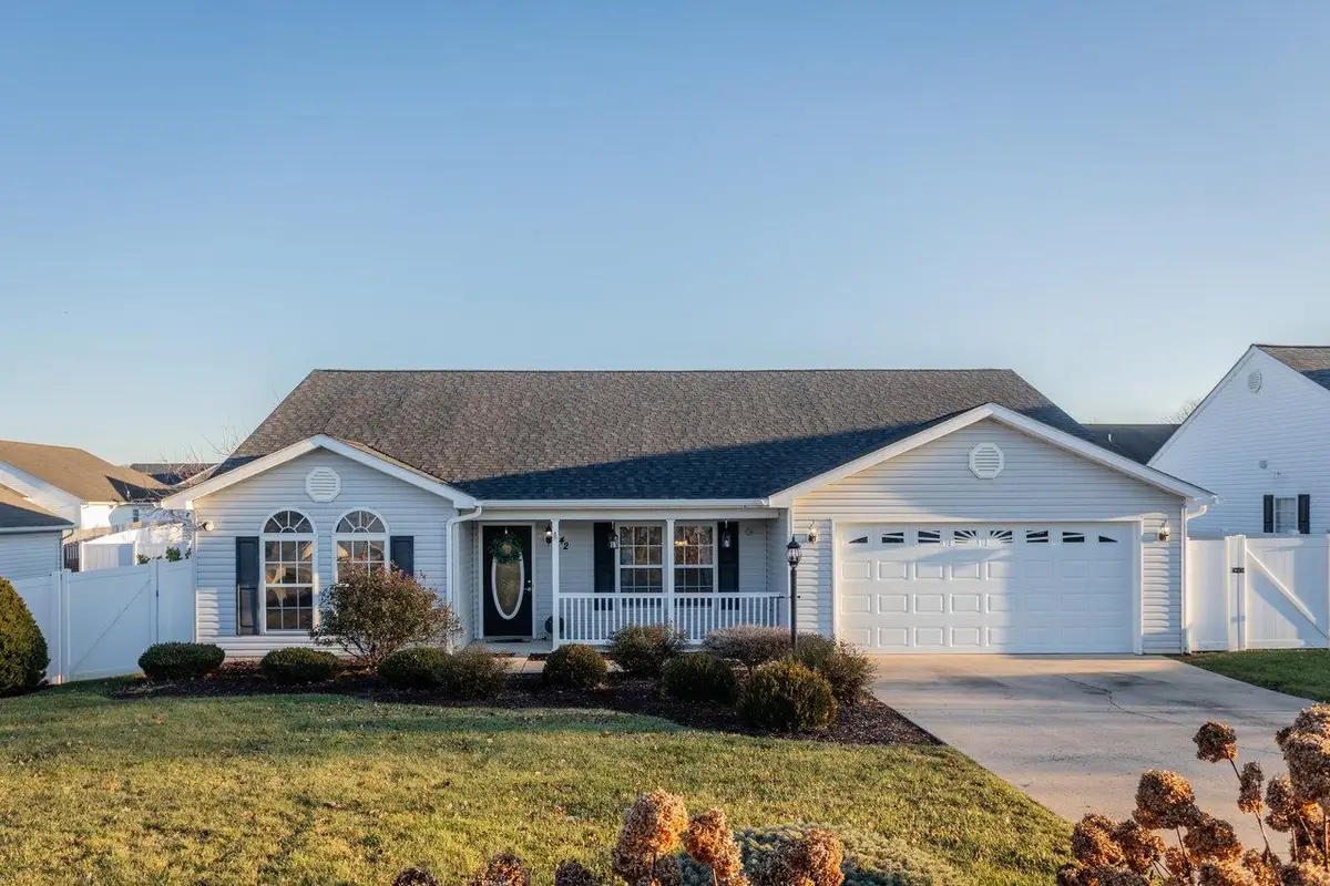 42 Clayton Ct, Weyers Cave, VA 24486 - Image #1