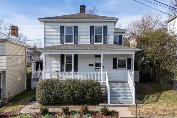 422 Baltimore Ave, Staunton, VA 24401