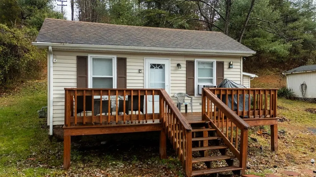 1623 Main St E, Waynesboro, VA 22980 - Image #1