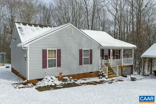 382 Patrick Henry Pl, Louisa, VA 23093