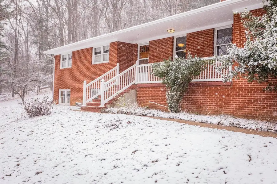 734 Dices Spring Rd, Weyers Cave, VA 24486 - Image #2