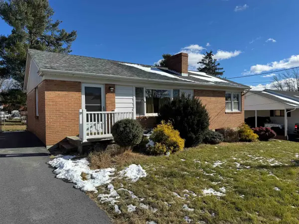 209 George St, Staunton, VA 24401