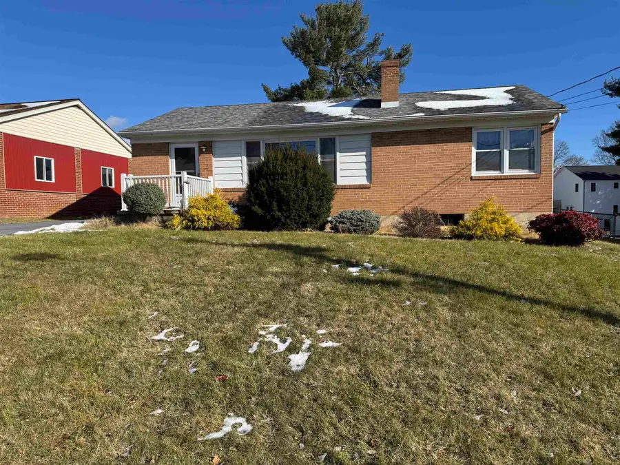 209 George St, Staunton, VA 24401 - Image #2