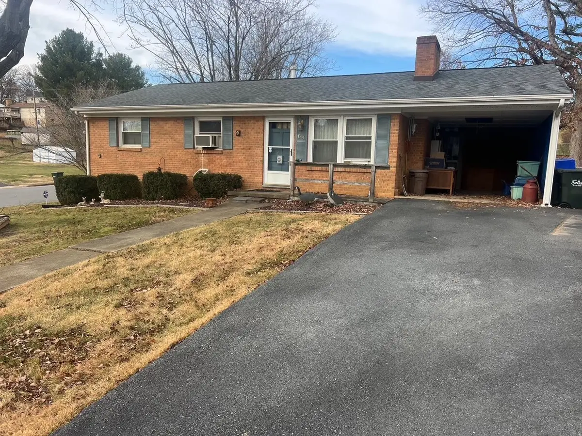 84 Hudson Ave, Staunton, VA 24401 - Image #1