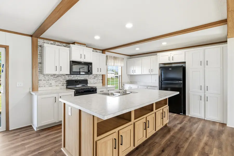 343 Park Rd, Stanley, VA 22851 - Image #2