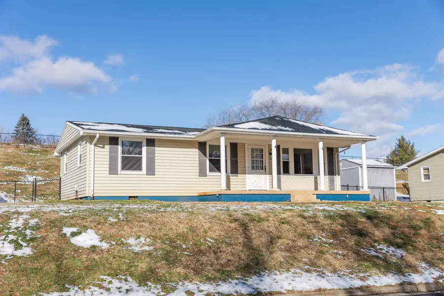 184 Hillside Dr Sw, Buena Vista, VA 24416 - Image #2