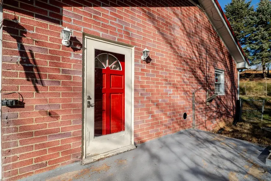 120 Shutterlee Mill Ln, Staunton, VA 24401 - Image #3