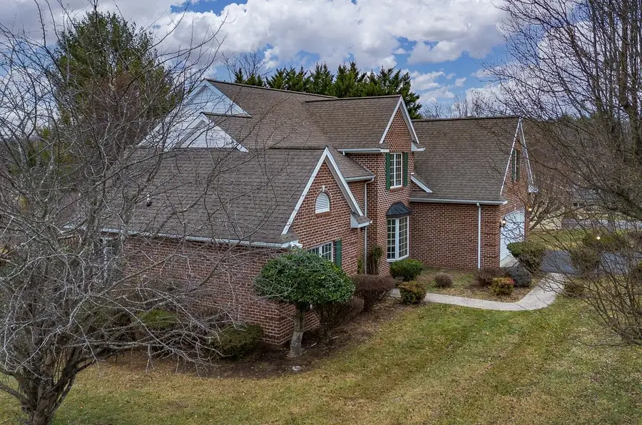 17 New Cameron Dr, Lexington, VA 24450 - Image #3