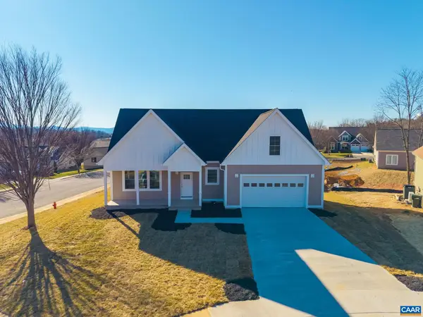 1004 High Point Ct, Waynesboro, VA 22980