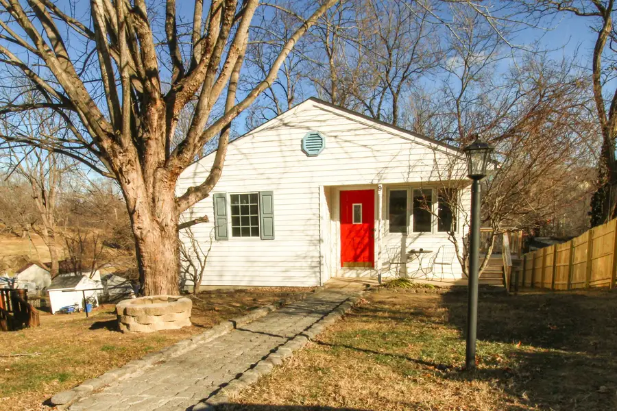 9 Wythe St, Staunton, VA 24401 - Image #2