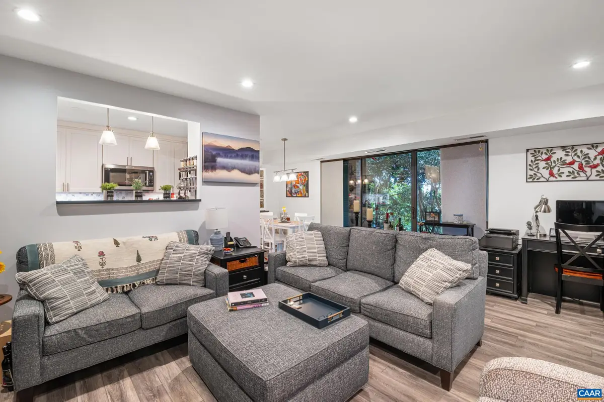 511 1st St N, Charlottesville, VA 22902 - Image #1