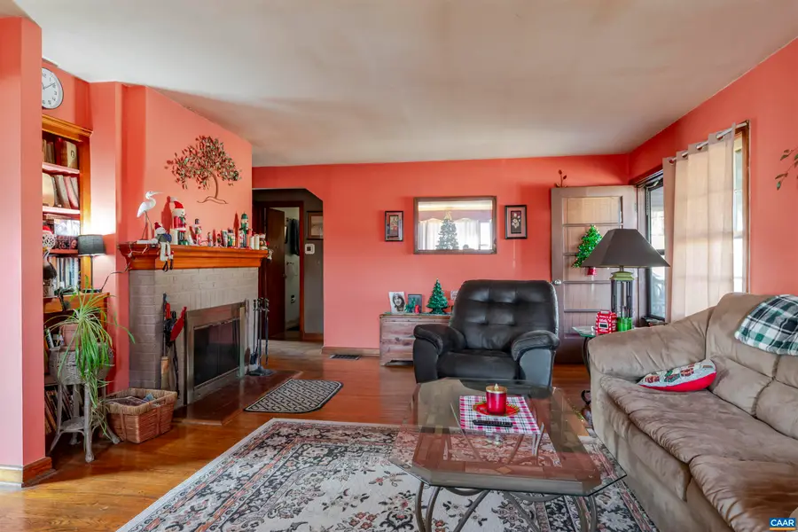 908 Rockland Ave, Charlottesville, VA 22902 - #2