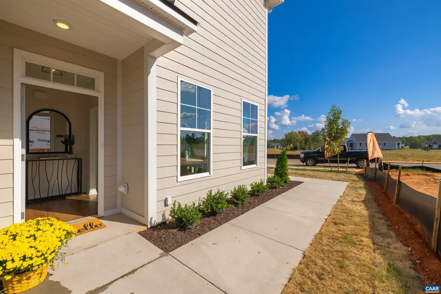 237 Winterberry Dr, Zion Crossroads, VA 22942 - Image #2