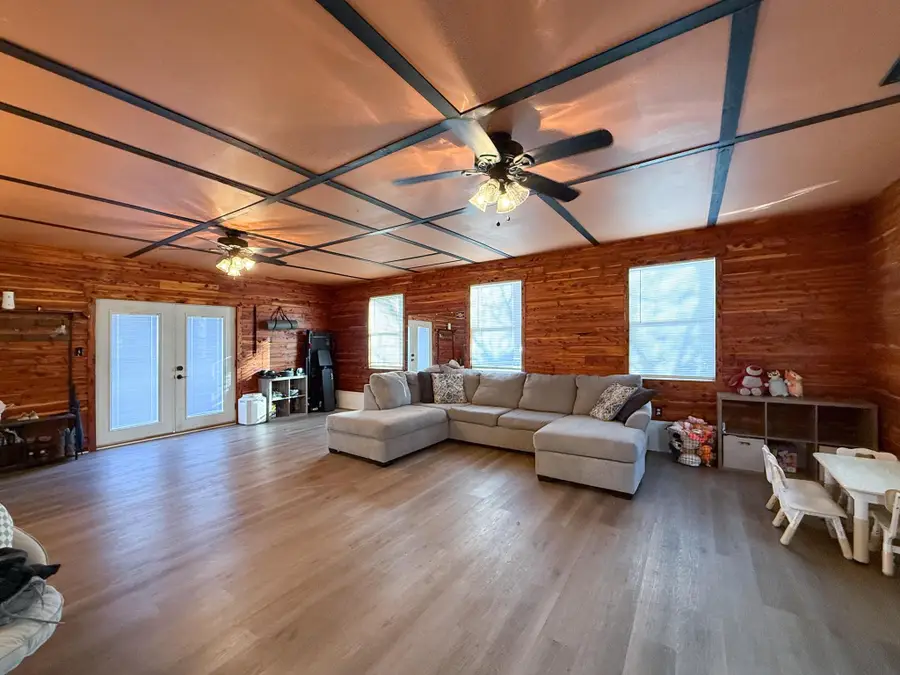 939 Old White Hill Rd, Stuarts Draft, VA 24477 - Image #2