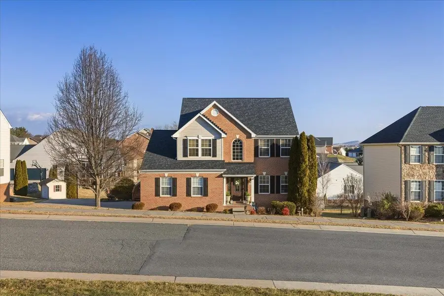 191 Eisenhower Dr, Broadway, VA 22815 - #3