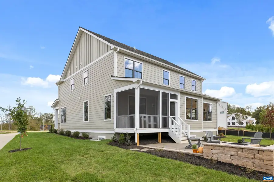 40 Borthwick St, Crozet, VA 22932 - #2