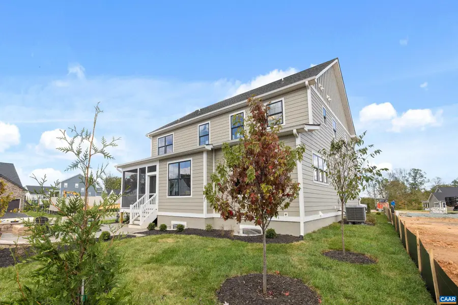 40 Borthwick St, Crozet, VA 22932 - #3