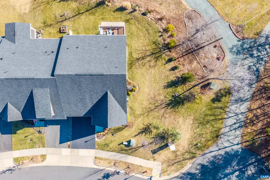 393 Winding Rd, Keswick, VA 22947 - Image #3