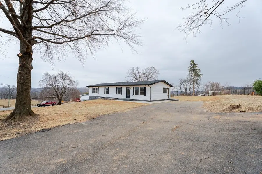 3098 Layman Trestle Rd, Harrisonburg, VA 22802 - Image #2