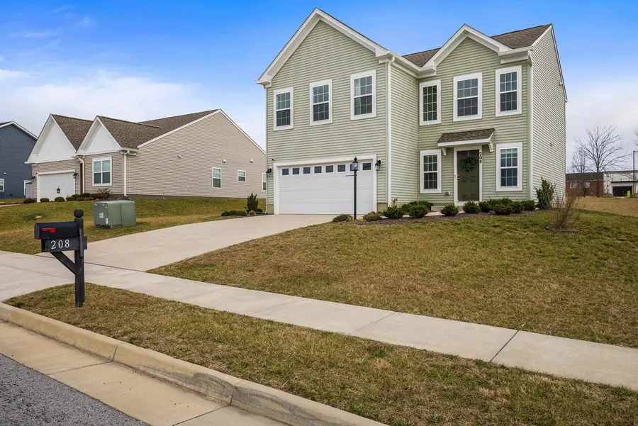 208 Oakbridge Dr, Waynesboro, VA 22980 - Image #3