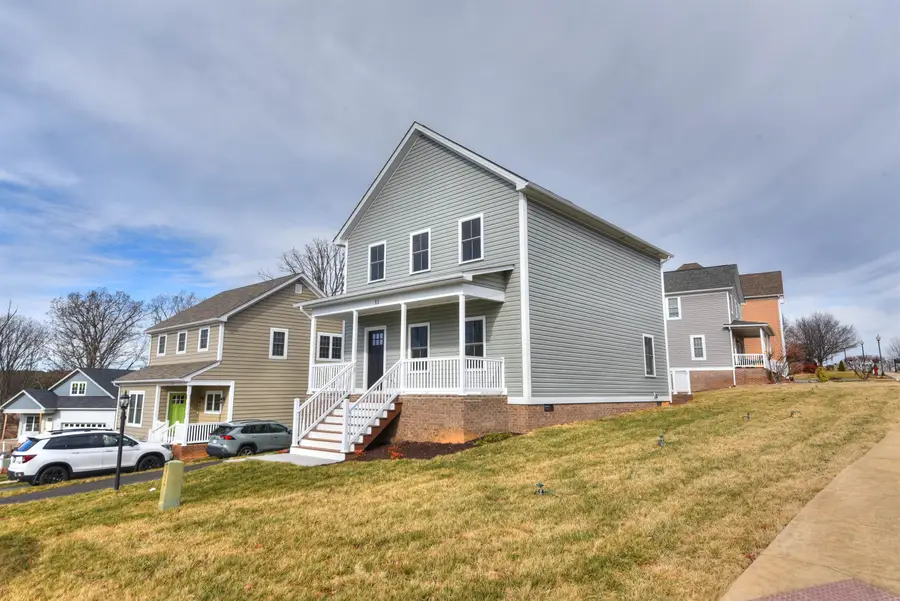 11 Topside Cir, Staunton, VA 24401 - Image #2
