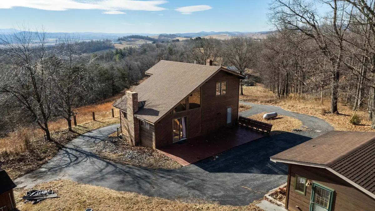 7386 Apple Ridge Dr, Timberville, VA 22853 - Image #1