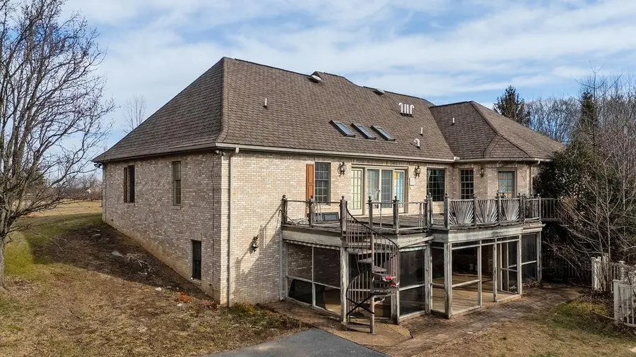 146 Westridge Dr, Churchville, VA 24421 - Image #2