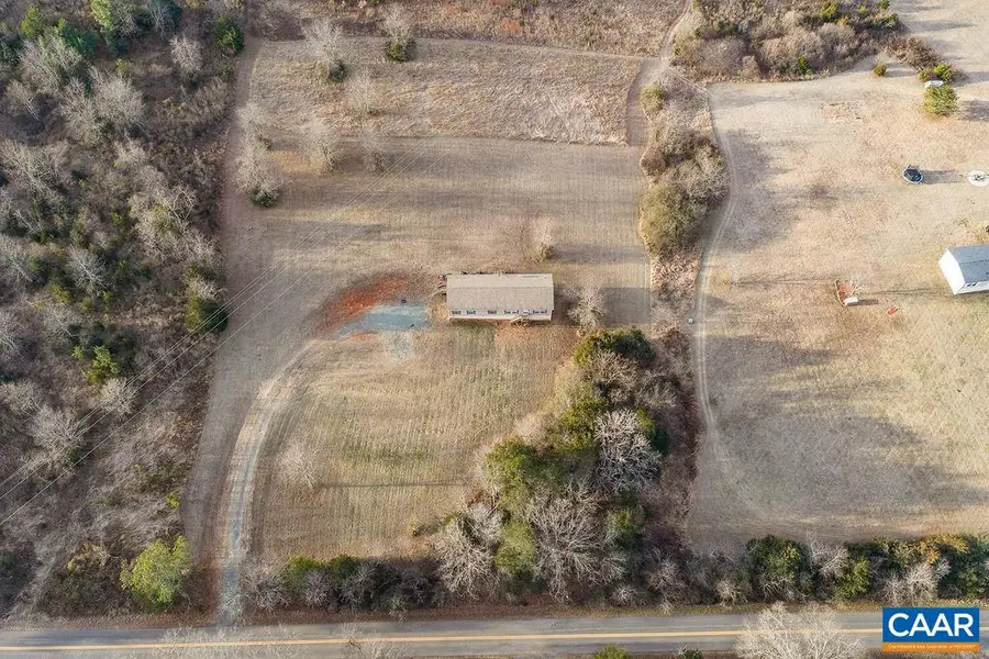 9272 Chestnut Grove Rd, Esmont, VA 22937 - Image #2