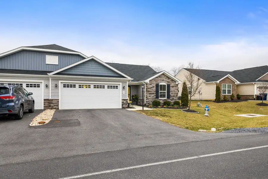 13 South Peak Dr, McGaheysville, VA 22840 - Image #2