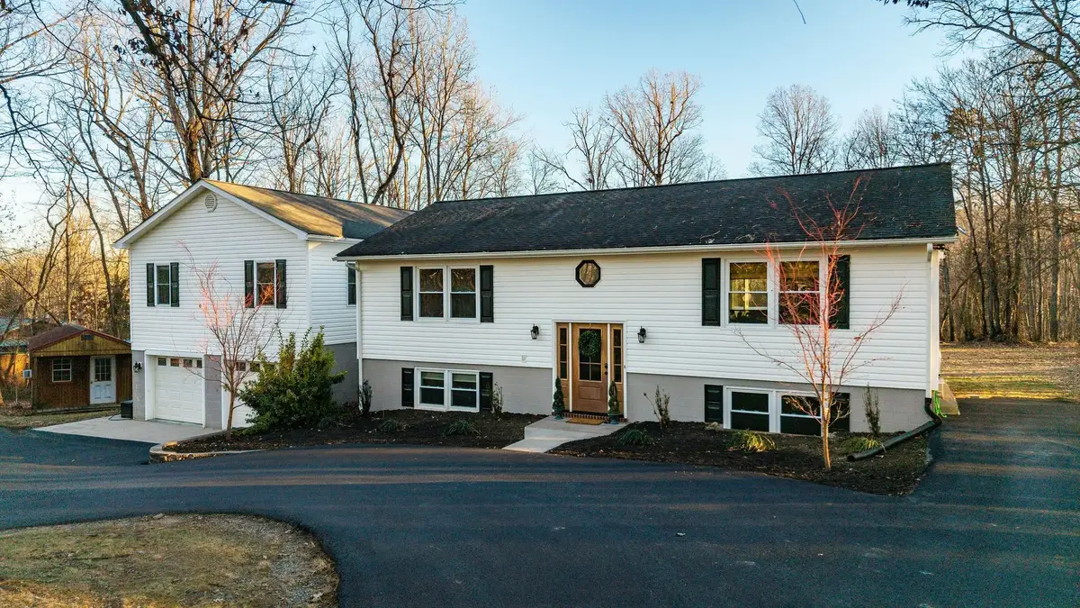 38 Shady Pond Ln, Stuarts Draft, VA 24477 - Image #1