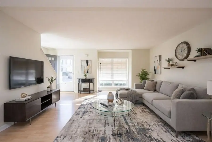 675 Stonewall Dr, Harrisonburg, VA 22801 - Image #3