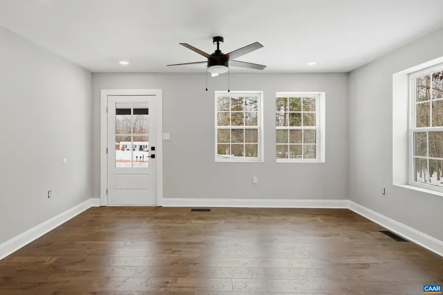 7625 Venable Rd, Kents Store, VA 23084 - #3